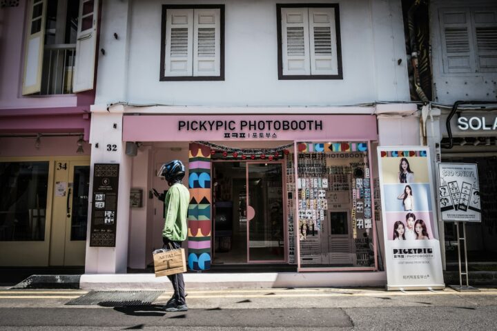 Vintage & Instant-Print Photo Booths in Singapore